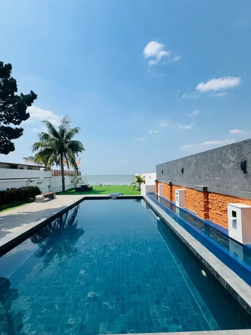 Baan Talay105 พูลวิลล่าติดทะเล