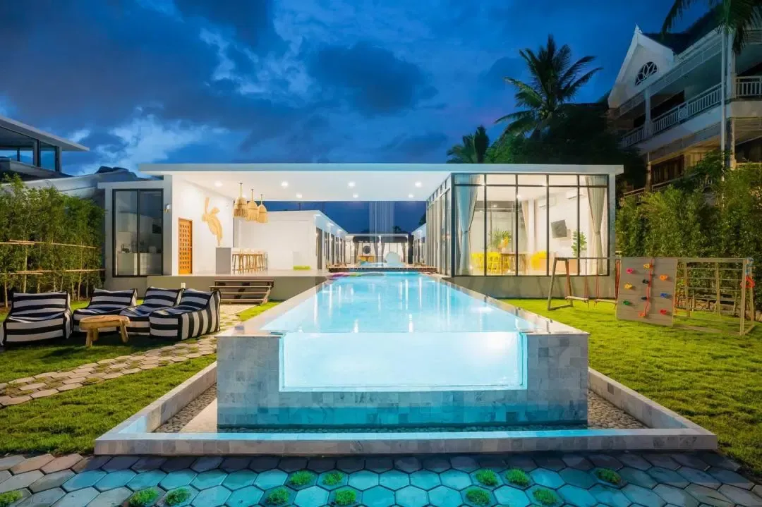 CROSS SEA VILLA พูลวิลล่าติดทะเล