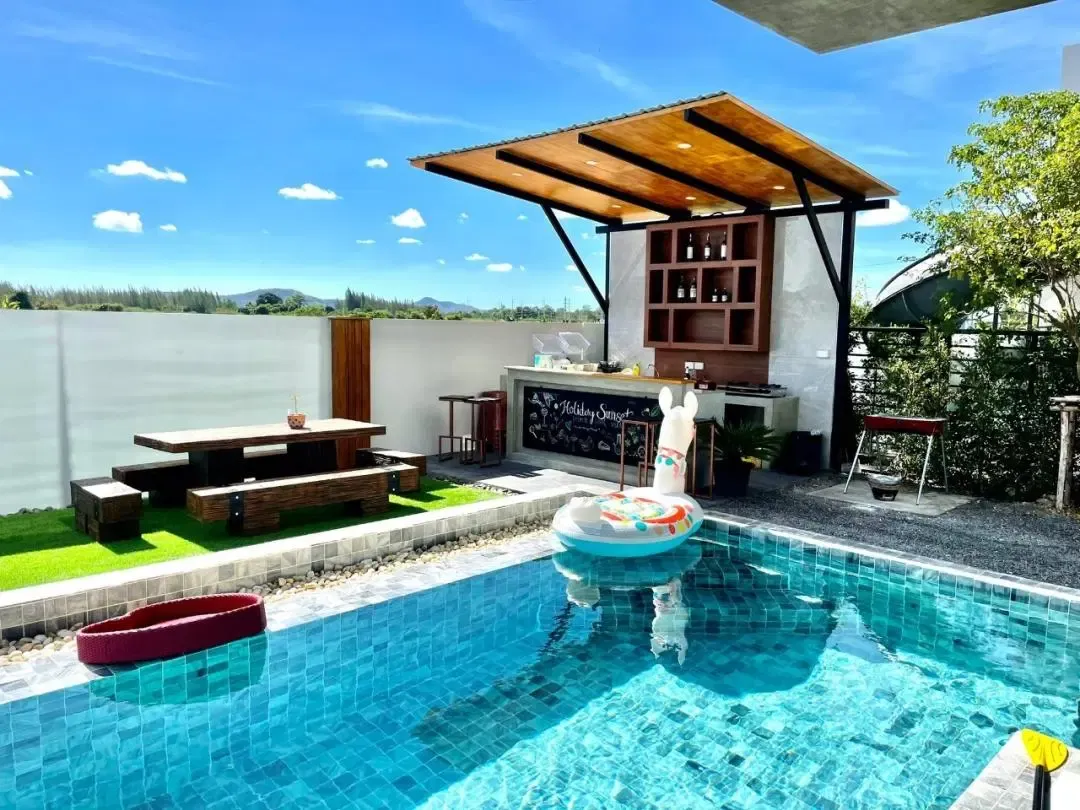 Holiday Hua Hin พูลวิลล่าหัวหิน