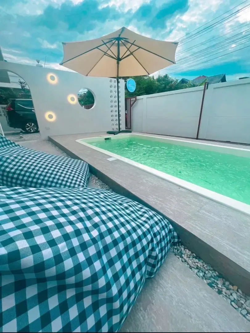 Okinawa poolvilla บางแสน