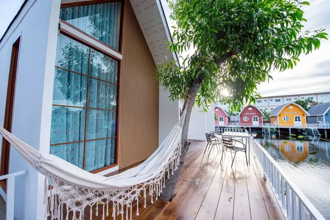 White Lotus House n.12